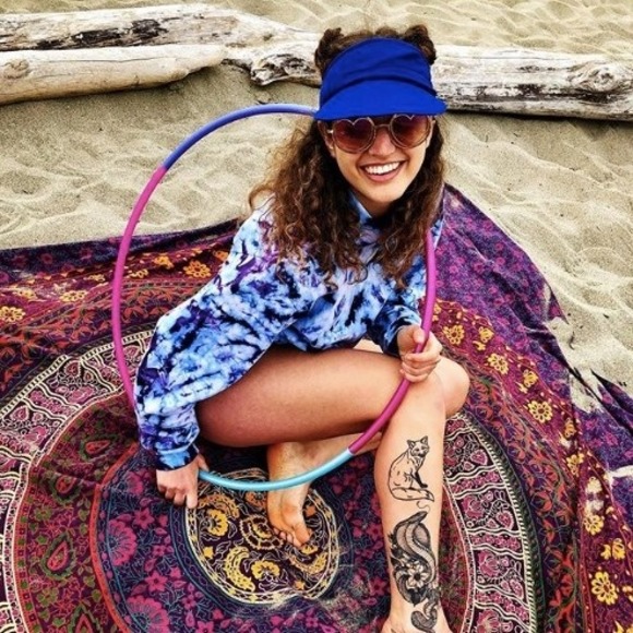 Meet your Posher, Defne - Picture 1 of 1